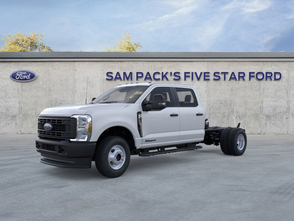 New 2025 Ford Super Duty F-350 DRW XL