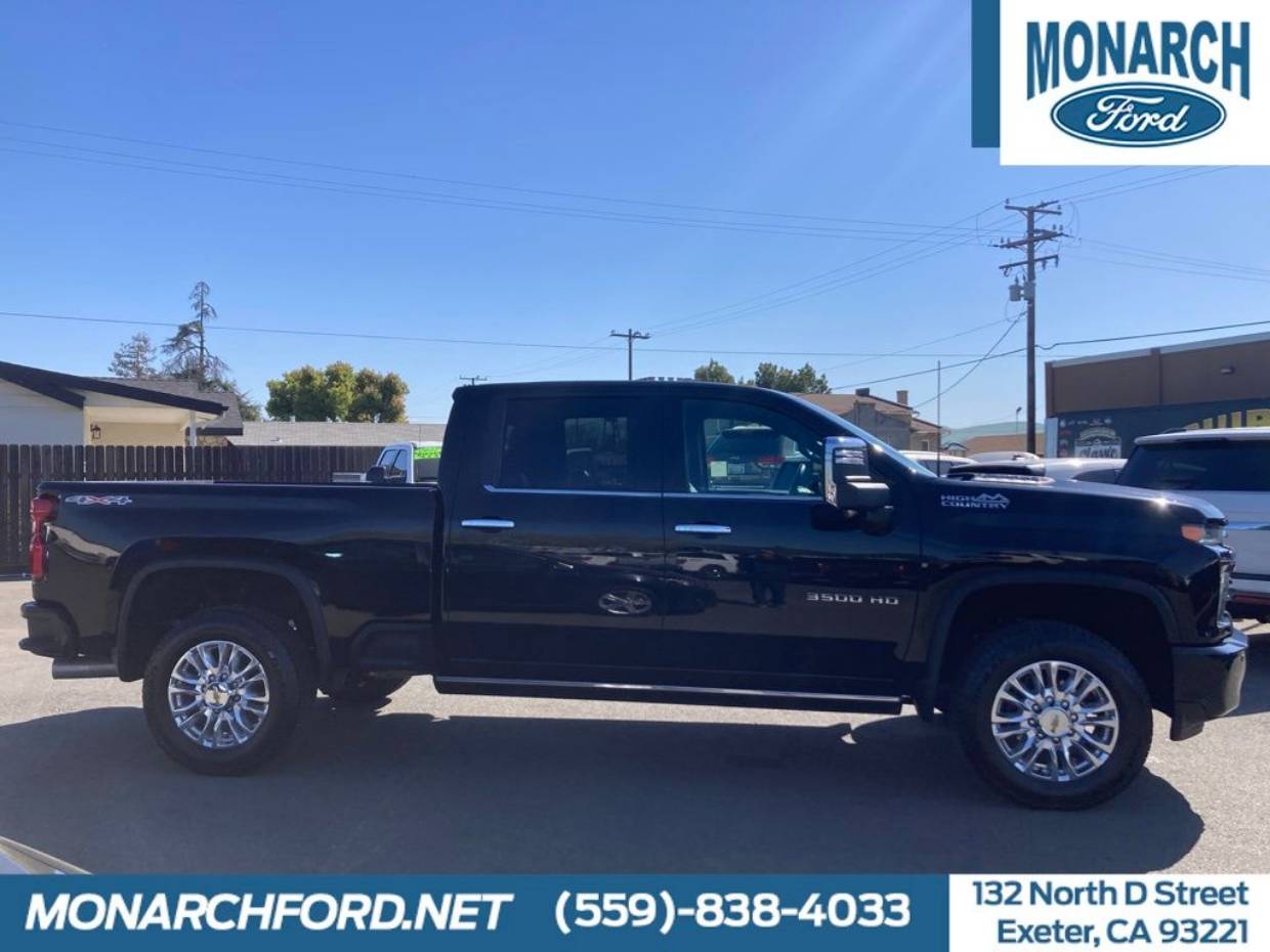 2022 Chevrolet Silverado HD High Country 4WD Crew Cab Long Box SRW's photo