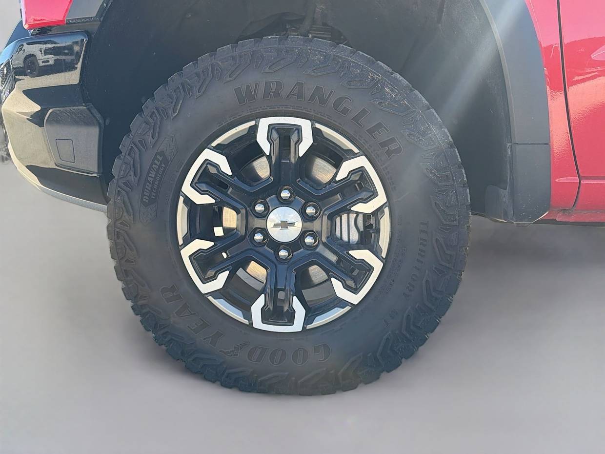 2023 Chevrolet Silverado 1500 ZR2 - Photo 38