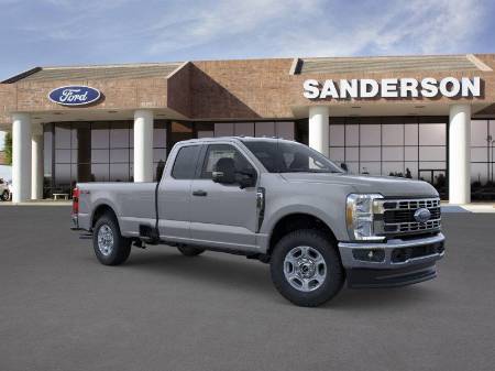 2026 Ford Super Duty F-350 SRW XLT