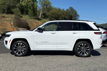 2022 Jeep Grand Cherokee Overland