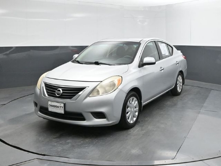 2014 Nissan Versa 1.6 SV