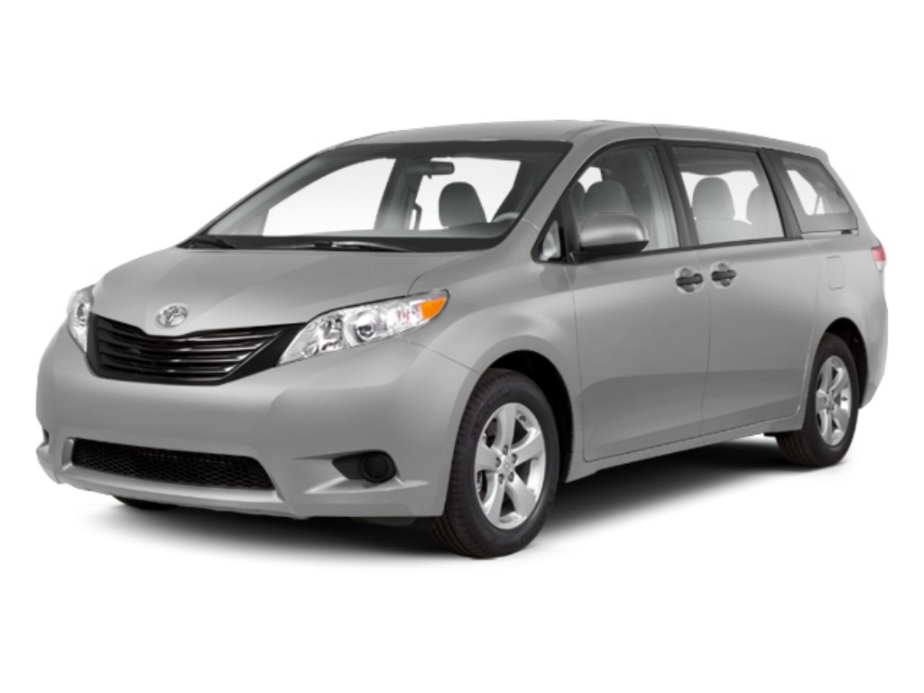 2013 Toyota Sienna LE V6 8 Passenger