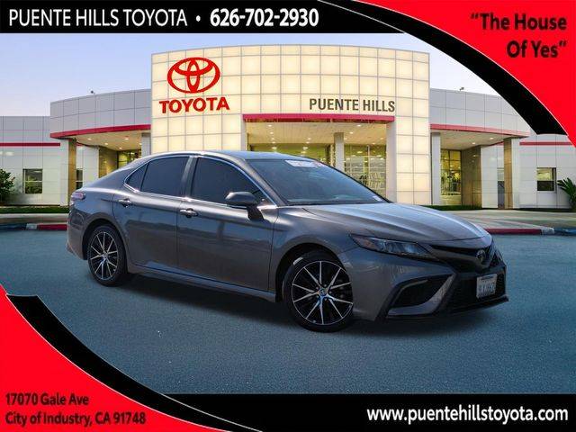 2024 Toyota Camry SE