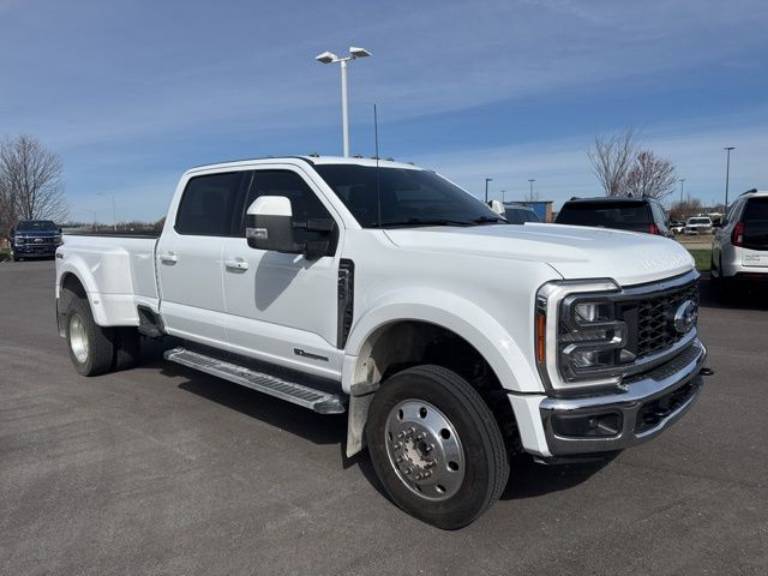 2023 Ford Super Duty F-450 DRW LARIAT