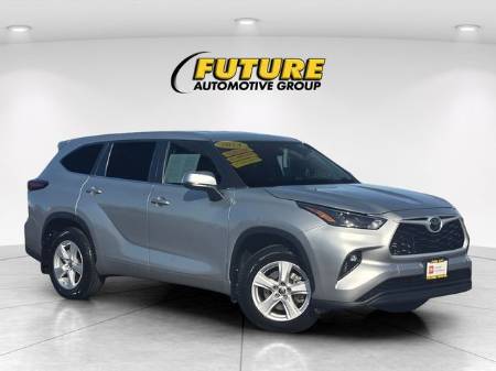 2024 Toyota Highlander LE