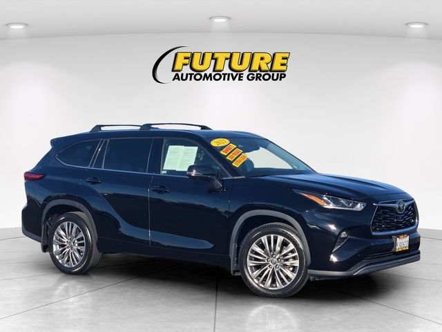 2023 Toyota Highlander Platinum