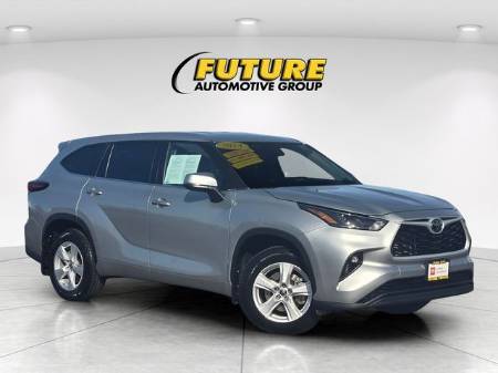2024 Toyota Highlander LE