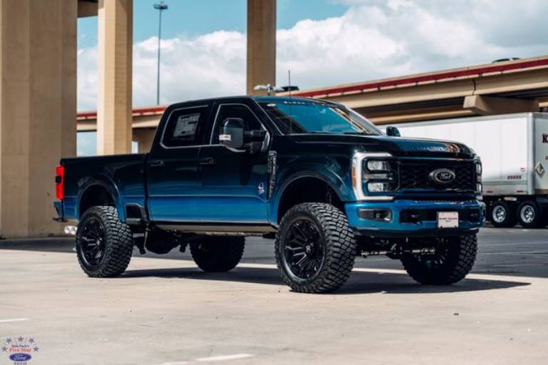 2026 Ford F-250SD Black Widow