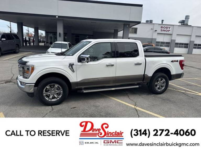 2022 Ford F-150 LARIAT 4WD SuperCrew 5.5' Box