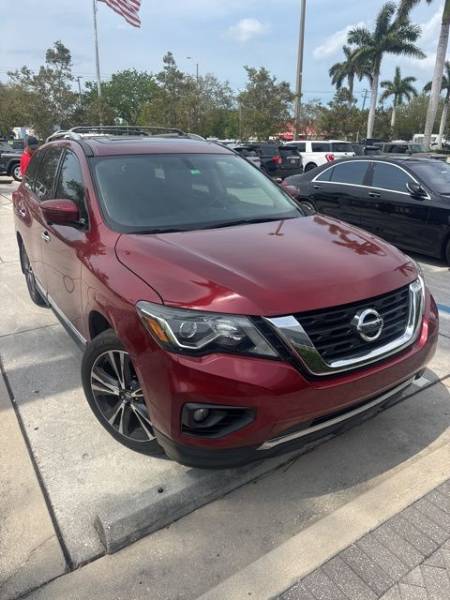 2017 Nissan Pathfinder Platinum