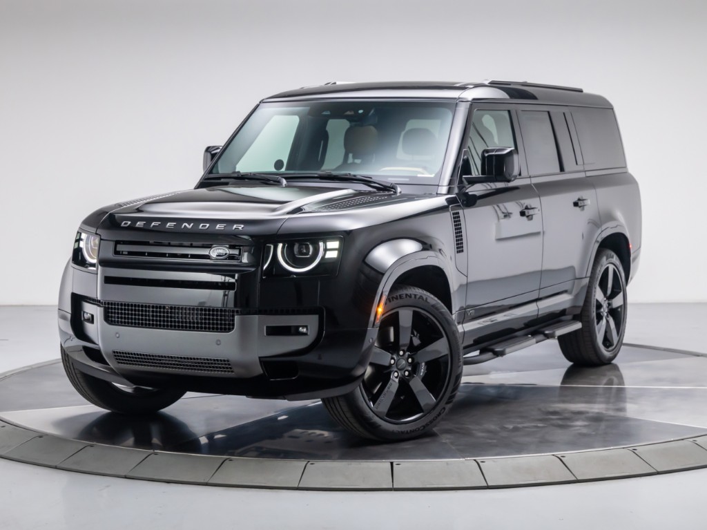 2026 Land Rover Defender P500 V8