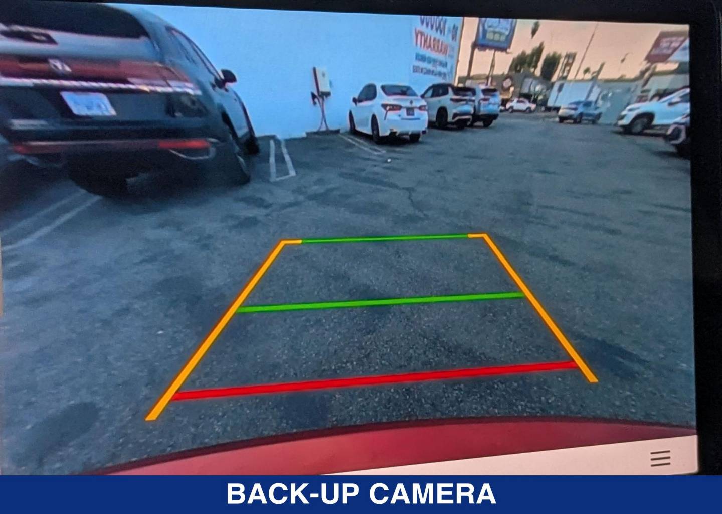 2025 Volkswagen Atlas SE w/Tech - Photo 18