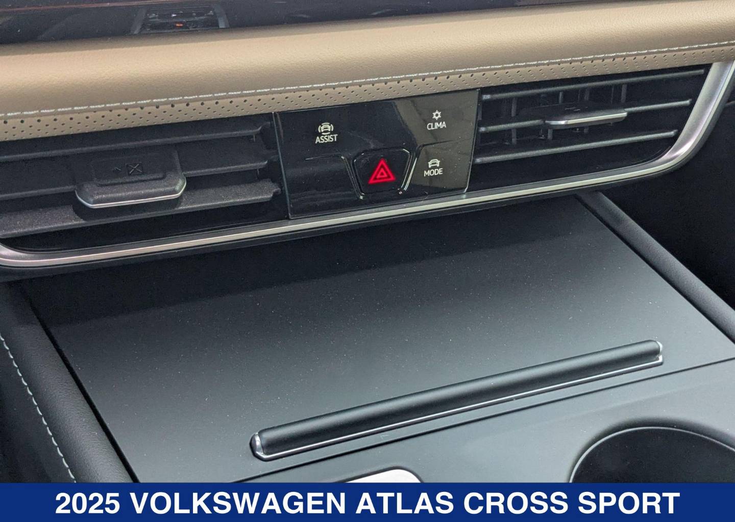 2025 Volkswagen Atlas Cross Sport SE - Photo 16