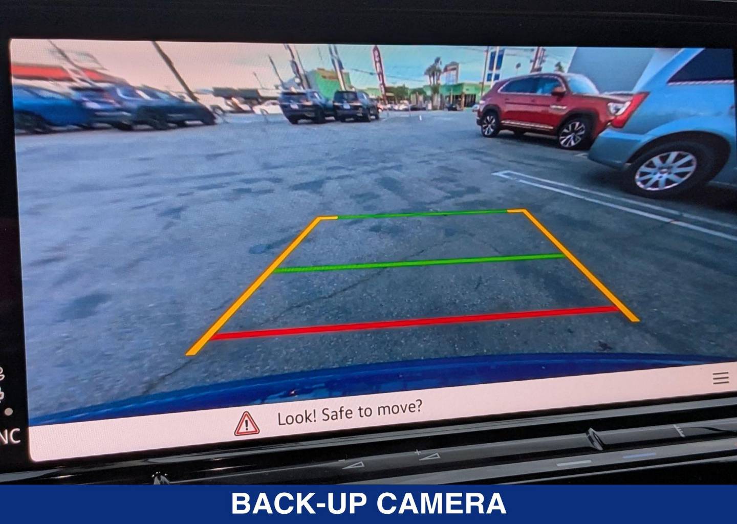 2025 Volkswagen Atlas Cross Sport SE - Photo 17