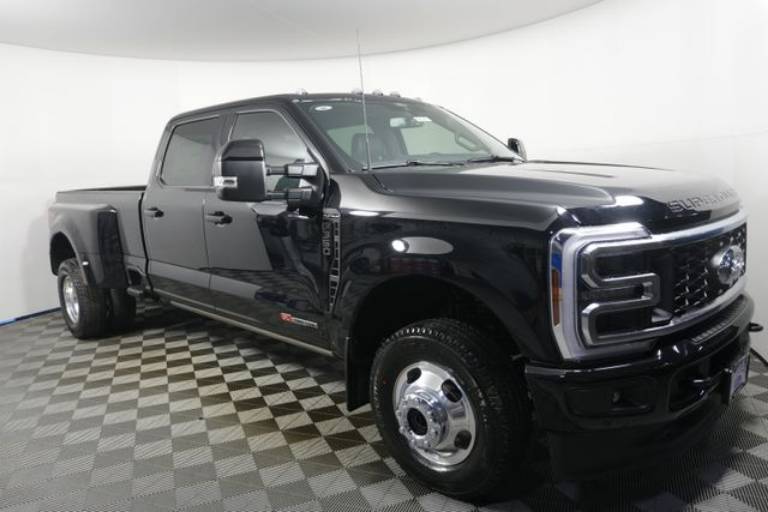 2026 Ford Super Duty F-350 DRW Platinum