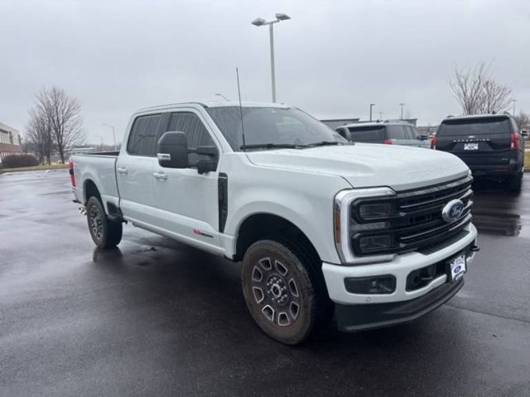 2025 Ford Super Duty F-250 SRW Platinum