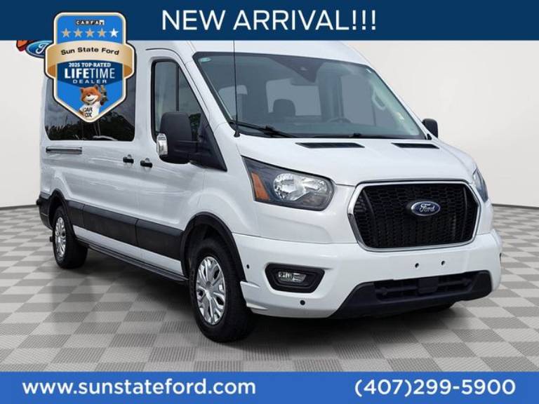 2024 Ford Transit Passenger Wagon XLT
