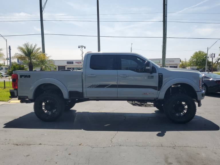 2026 Ford Super Duty F-250 SRW Platinum