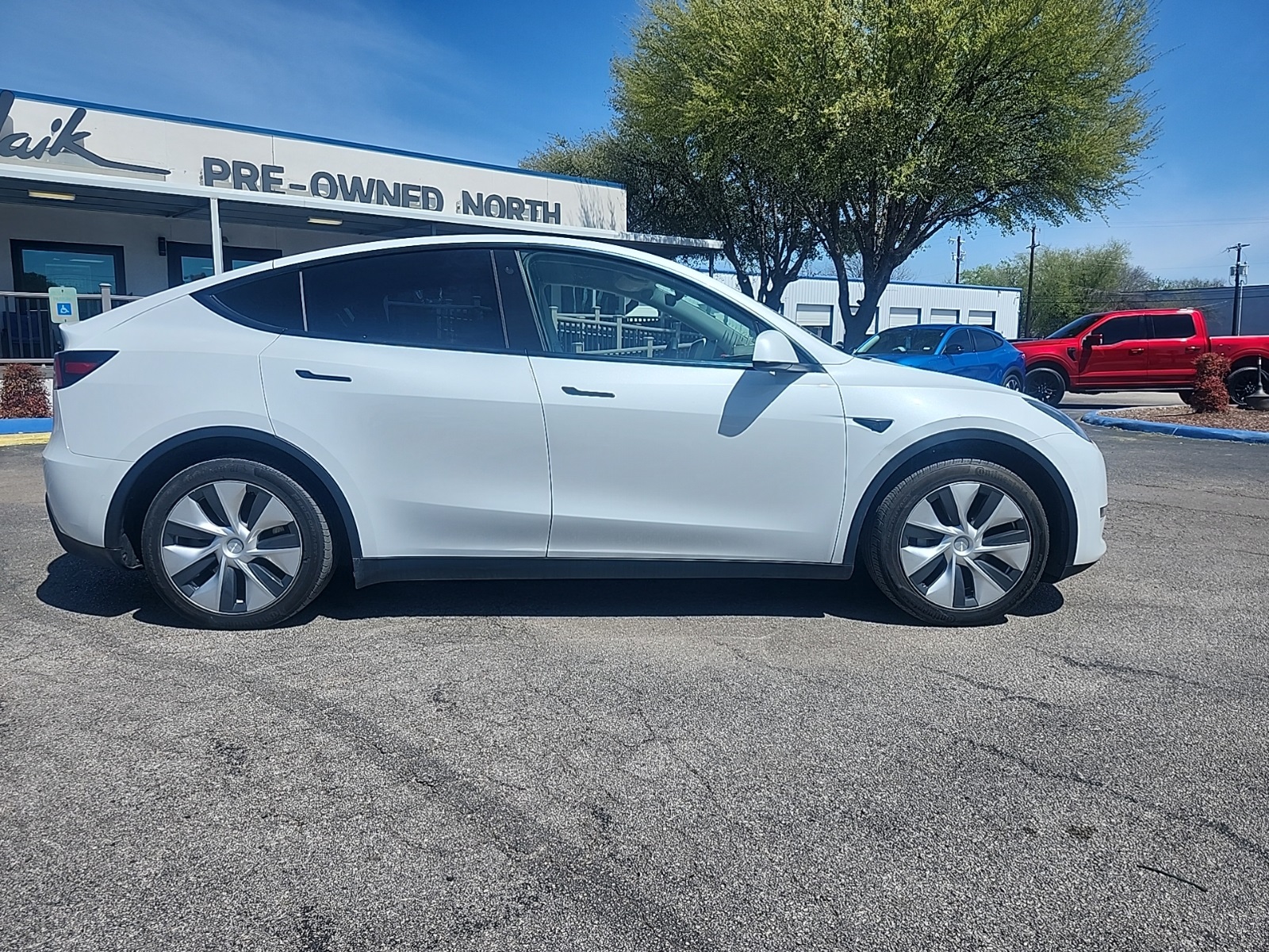 Used 2021 Tesla Model Y Long Range with VIN 5YJYGDEE6MF278158 for sale in San Antonio, TX