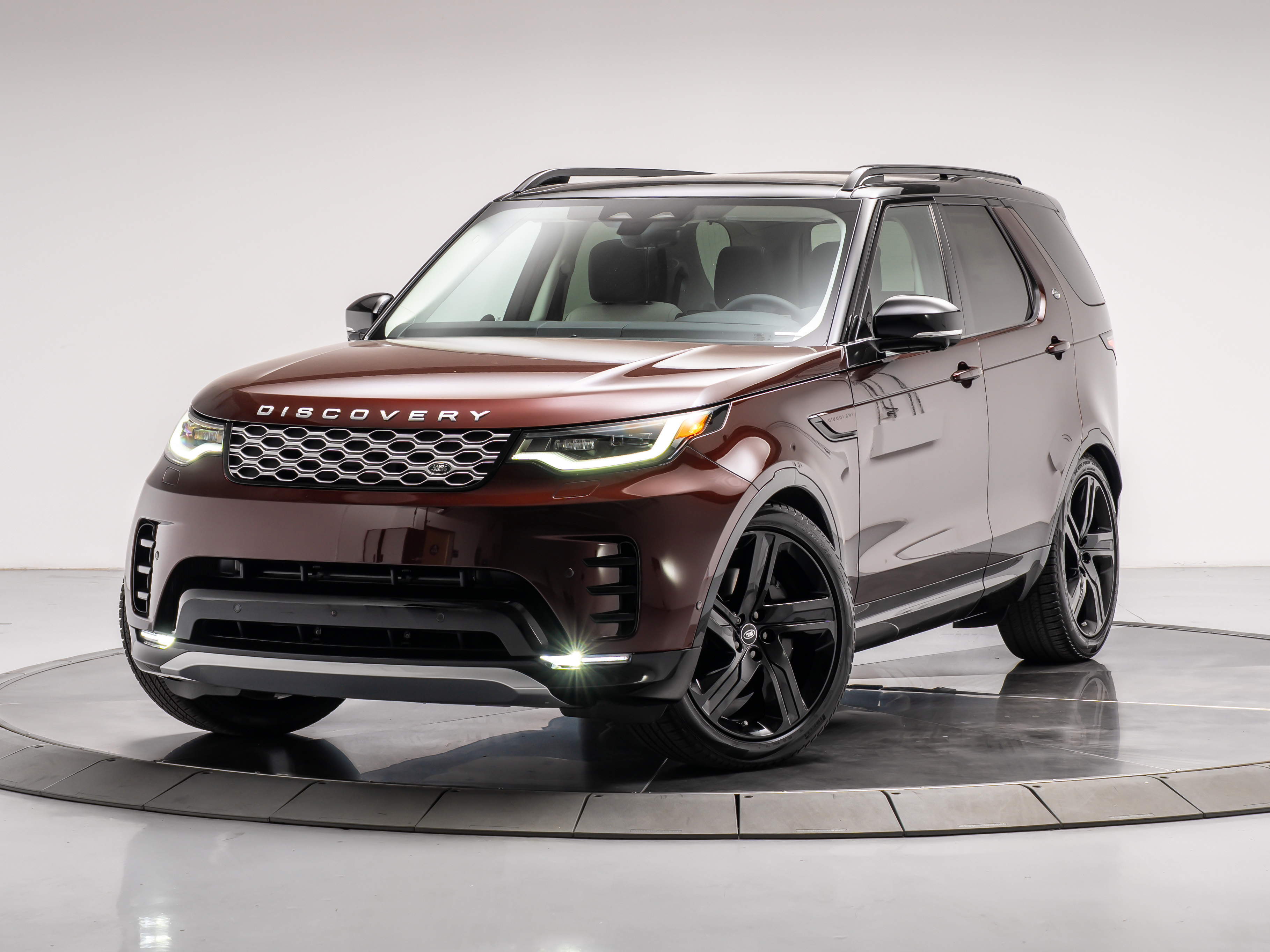 New 2026 Land Rover Discovery Gemini Edition