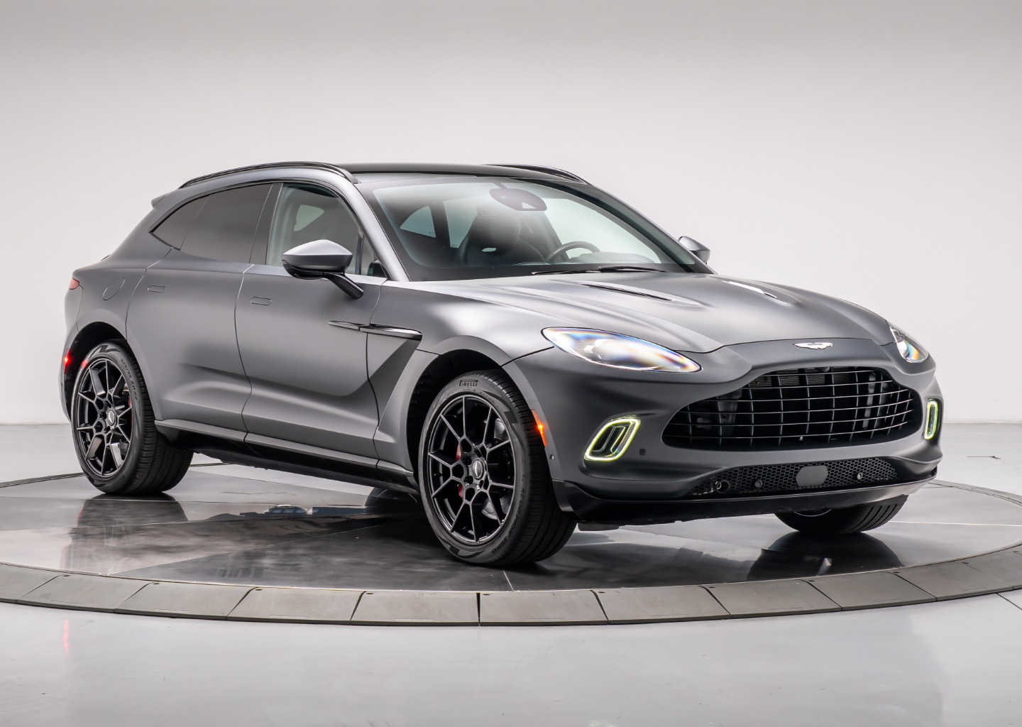 2021 Aston Martin DBX Base