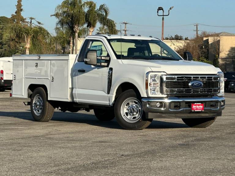 2026 Ford Super Duty F-350 SRW XL