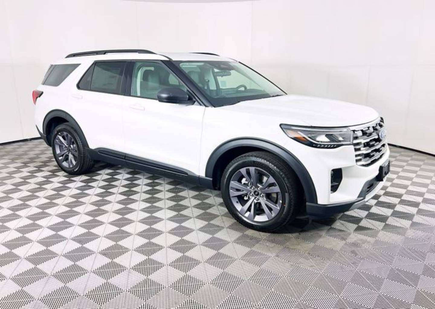 2026 Ford Explorer Active 4WD's photo