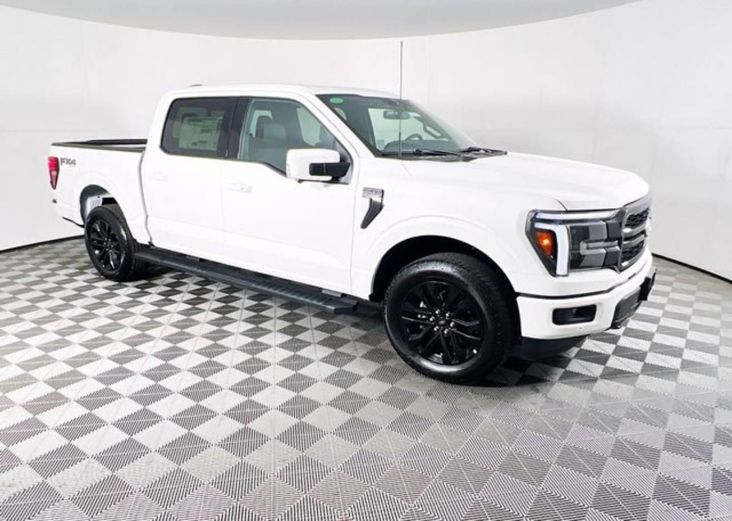 2025 Ford F-150 Lariat 4x4 SuperCrew 5-1/2 Box's photo