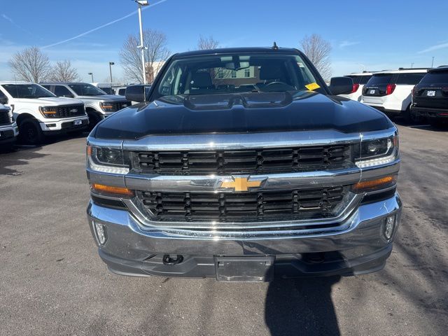 Used 2018 Chevrolet Silverado 1500 LT with VIN 3GCUKREC9JG176769 for sale in Kansas City
