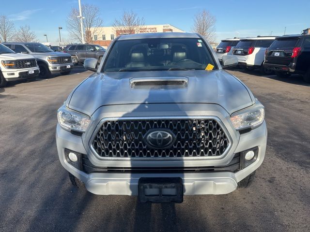 Used 2018 Toyota Tacoma TRD Sport with VIN 3TMCZ5AN0JM166057 for sale in Kansas City