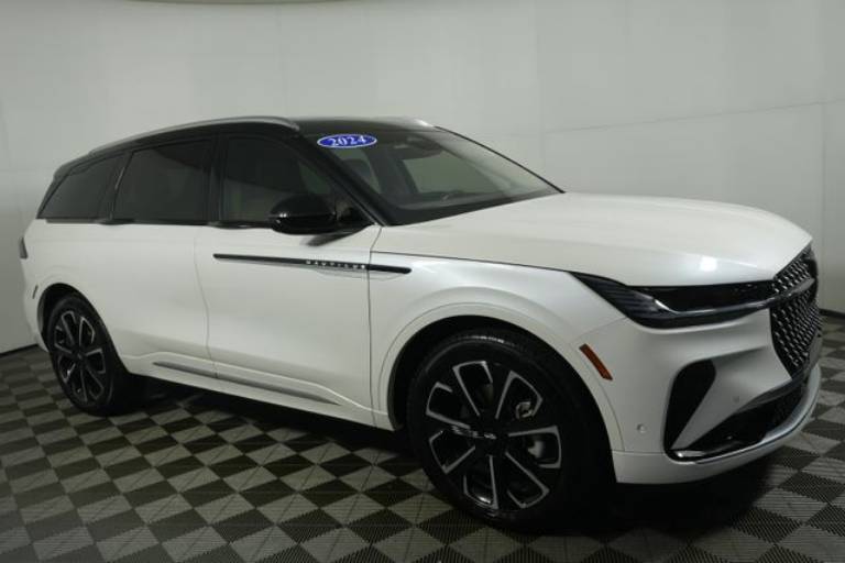 2024 Lincoln Nautilus Reserve