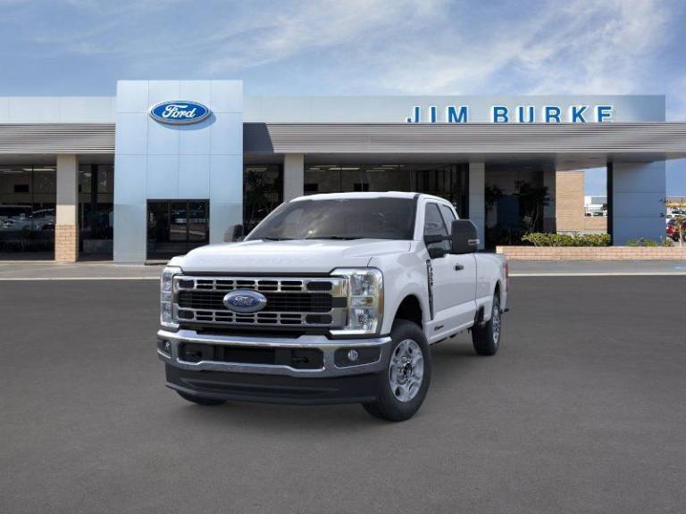 2026 Ford Super Duty F-350 SRW XLT