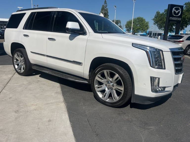 2017 Cadillac Escalade Luxury
