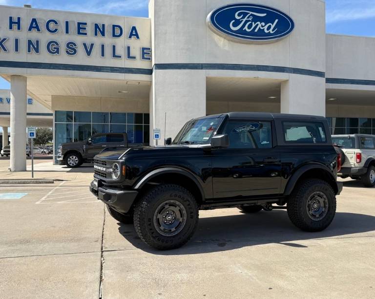 2025 Ford Bronco Base