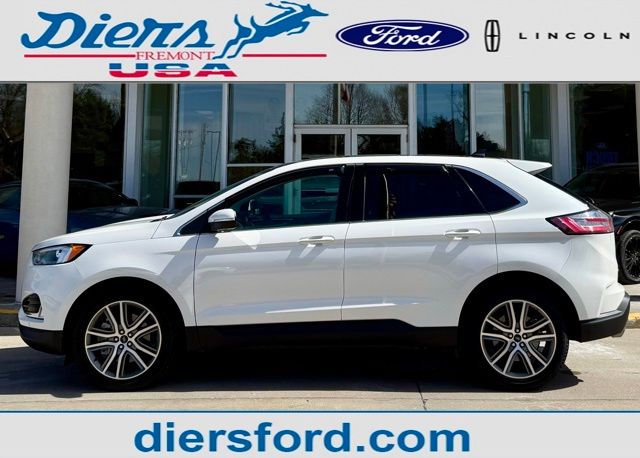 2023 Ford Edge Titanium AWD's photo