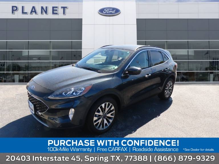 2022 Ford Escape Titanium AWD