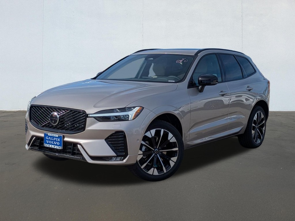 2026 Volvo XC60 B5 Plus Dark