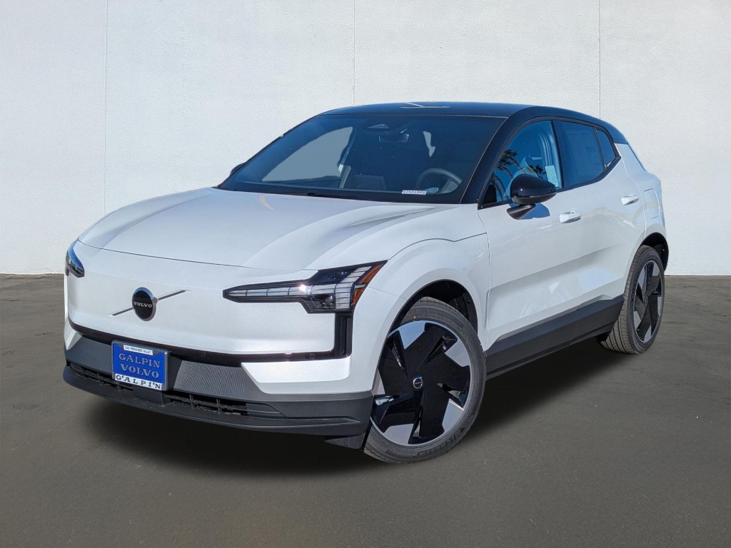 2026 Volvo EX30 Plus
