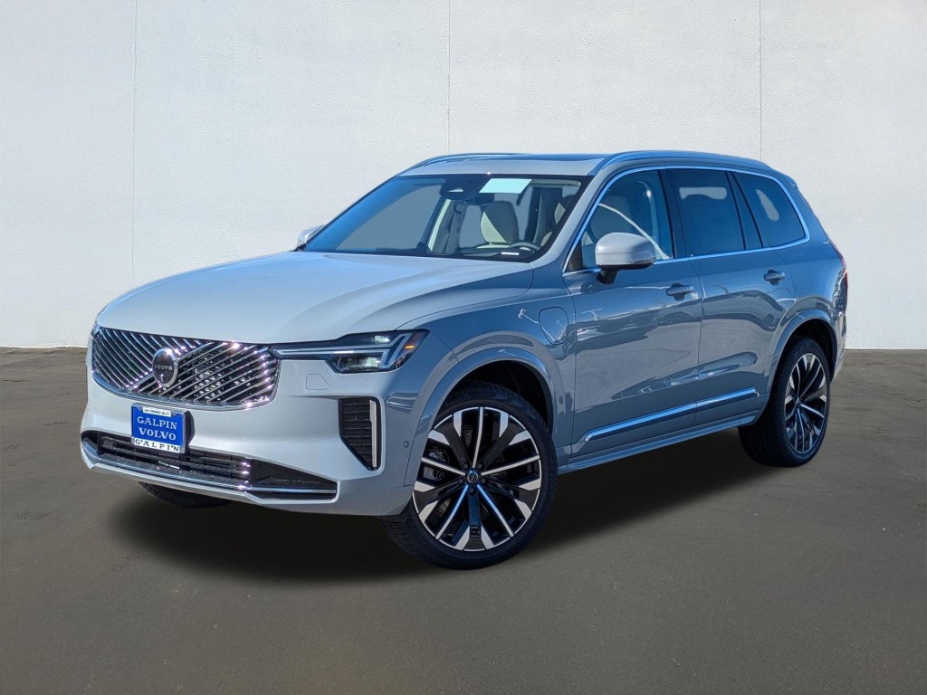 2026 Volvo XC90 Recharge Plug-In Hybrid T8 Ultra Bright