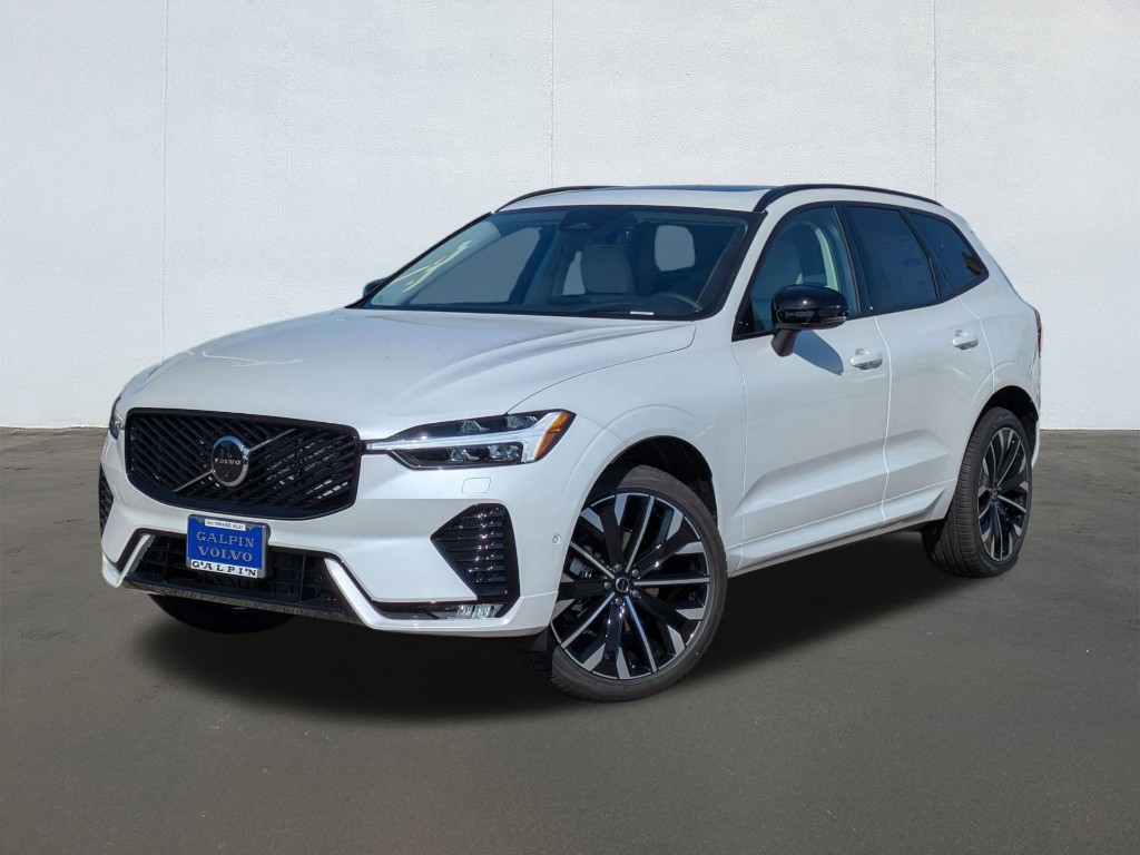 2026 Volvo XC60 B5 Ultra