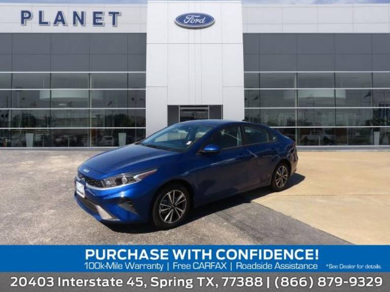 2023 Kia Forte LXS IVT