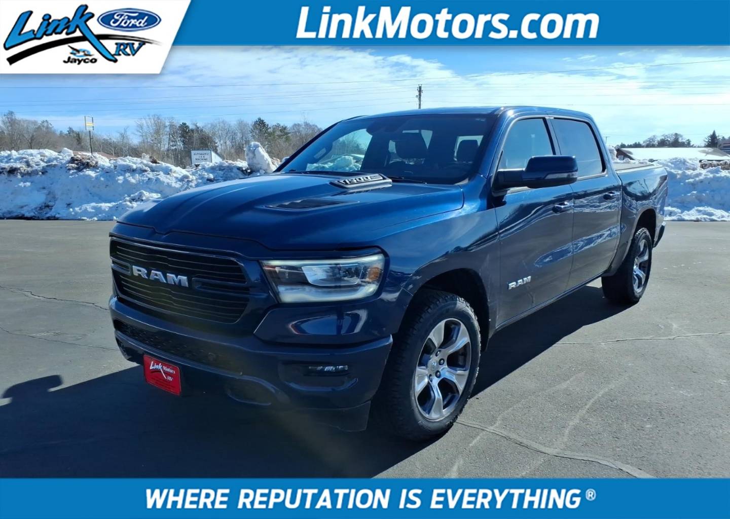 2023 RAM 1500 Laramie 4x4 Crew Cab 5'7's photo