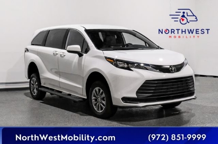 2026 Toyota Sienna LE