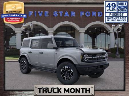 2026 Ford Bronco Outer Banks