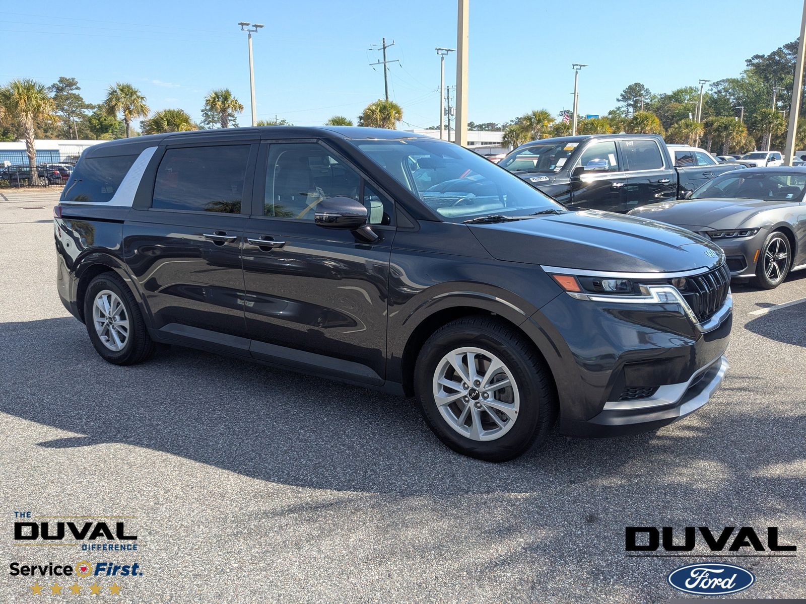 2024 Kia Carnival LX