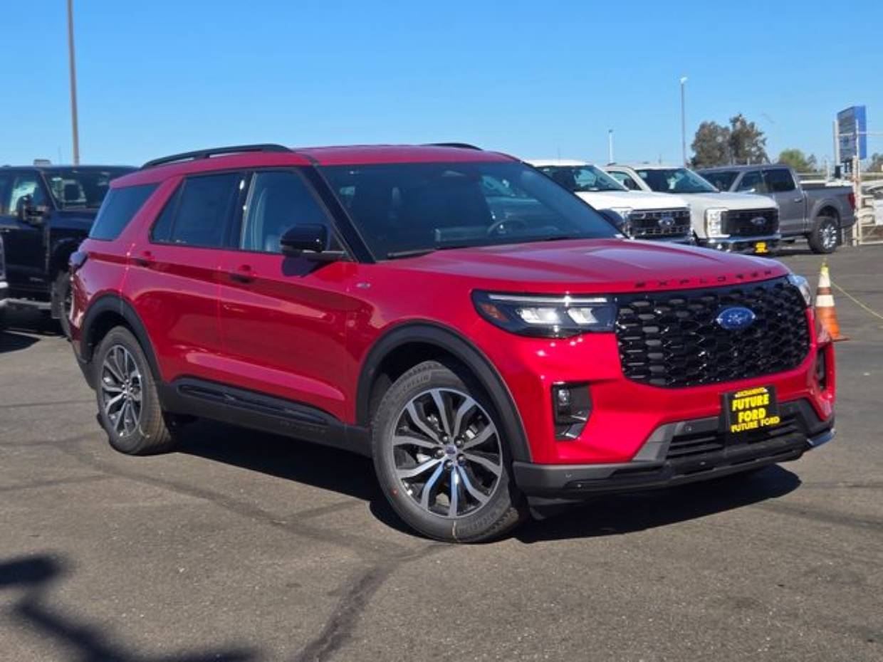 2026 Ford Explorer ST 4WD's photo