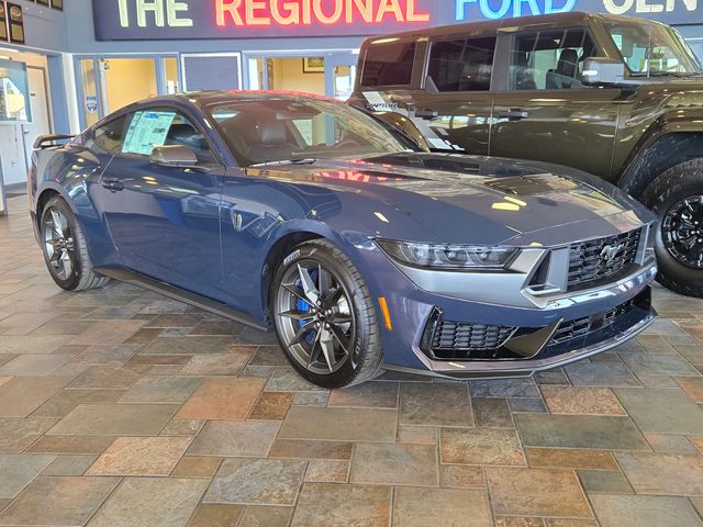 2025 Ford Mustang Dark Horse