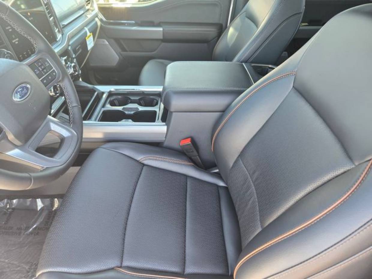 2025 Ford F-350 Super Duty Lariat - Photo 17