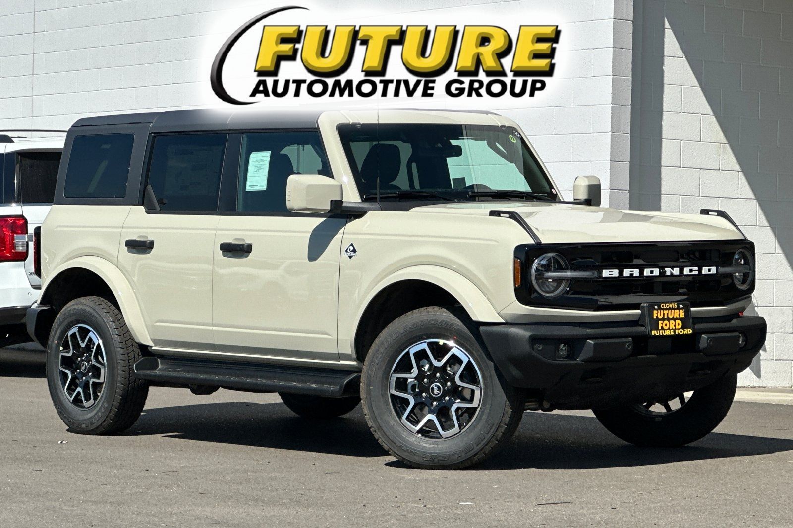New 2026 Ford Bronco Outer Banks